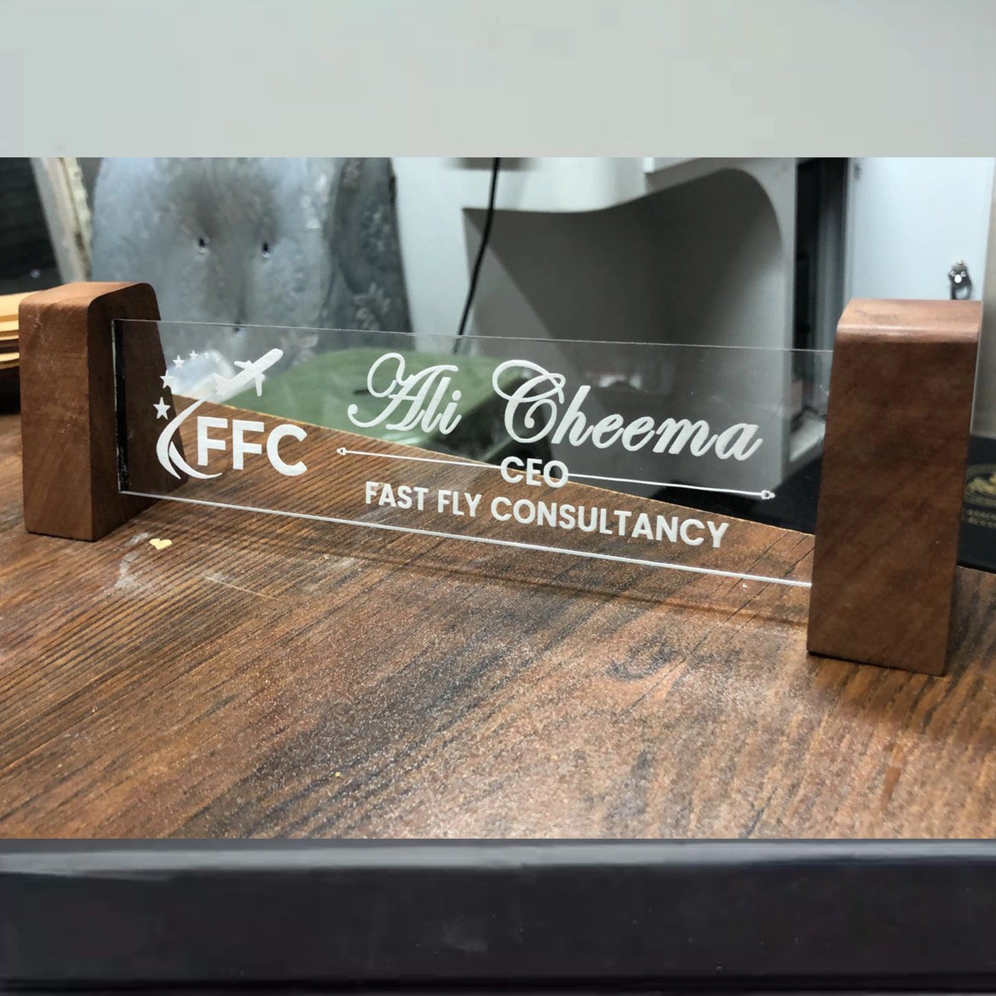 Transparent Acrylic Desk Plate | GT002 - GloriousGifts.Pk | Pakistan's 1 Office & Home Decoration Brand
