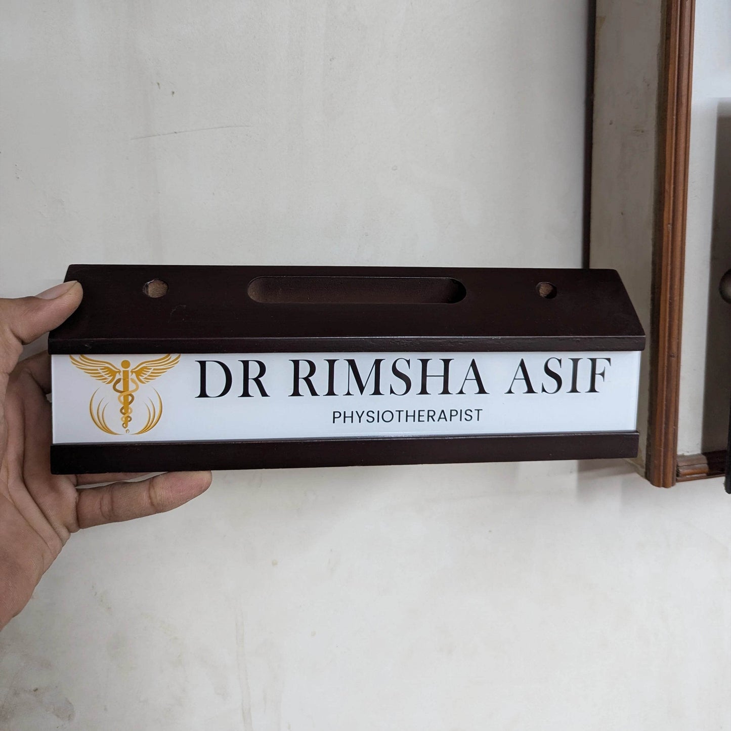 Elegant Desk Plate for Professionals | GT015 - GloriousGifts.Pk | Pakistan's 1 Office & Home Decoration Brand