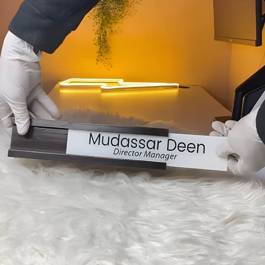 Elegant Door Plate for Professionals | GT017 - GloriousGifts.Pk | Pakistan's 1 Office & Home Decoration Brand