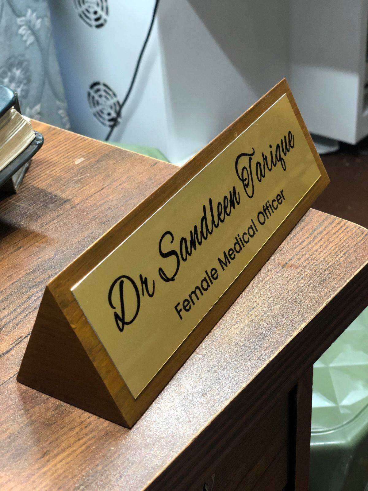 Solid Wooden Triangle Desk plate | GT004 - GloriousGifts.Pk | Pakistan's 1 Office & Home Decoration Brand