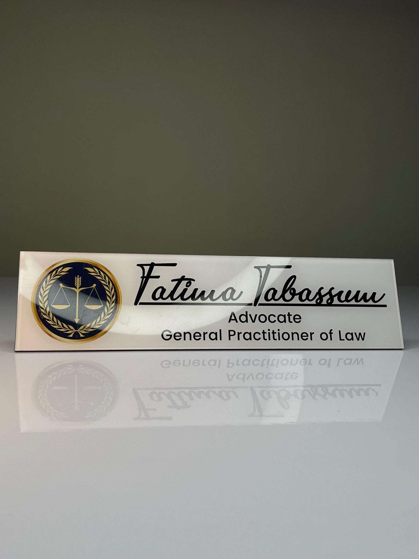 Executive Table Plate | GT013 - GloriousGifts.Pk | Pakistan's 1 Office & Home Decoration Brand