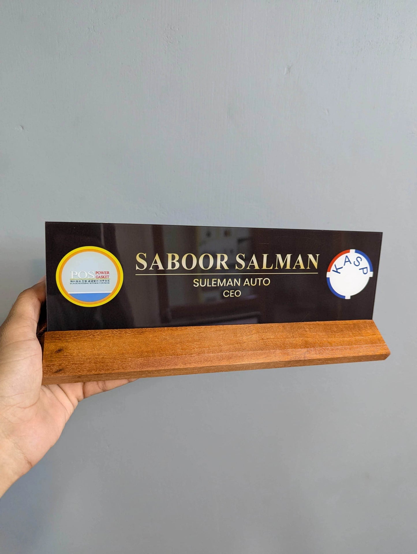 Classic Desk Plate Exclusive | GT005 - GloriousGifts.Pk | Pakistan's 1 Office & Home Decoration Brand