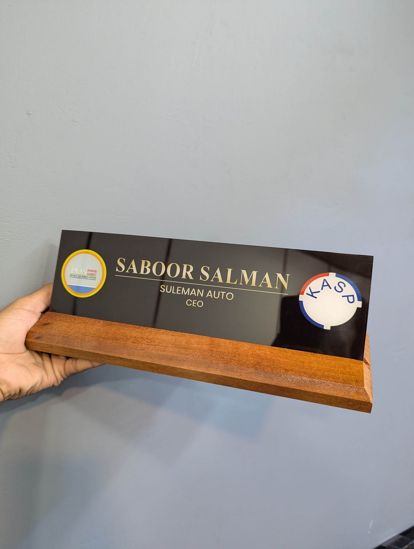 Classic Desk Plate Exclusive | GT005 - GloriousGifts.Pk | Pakistan's 1 Office & Home Decoration Brand