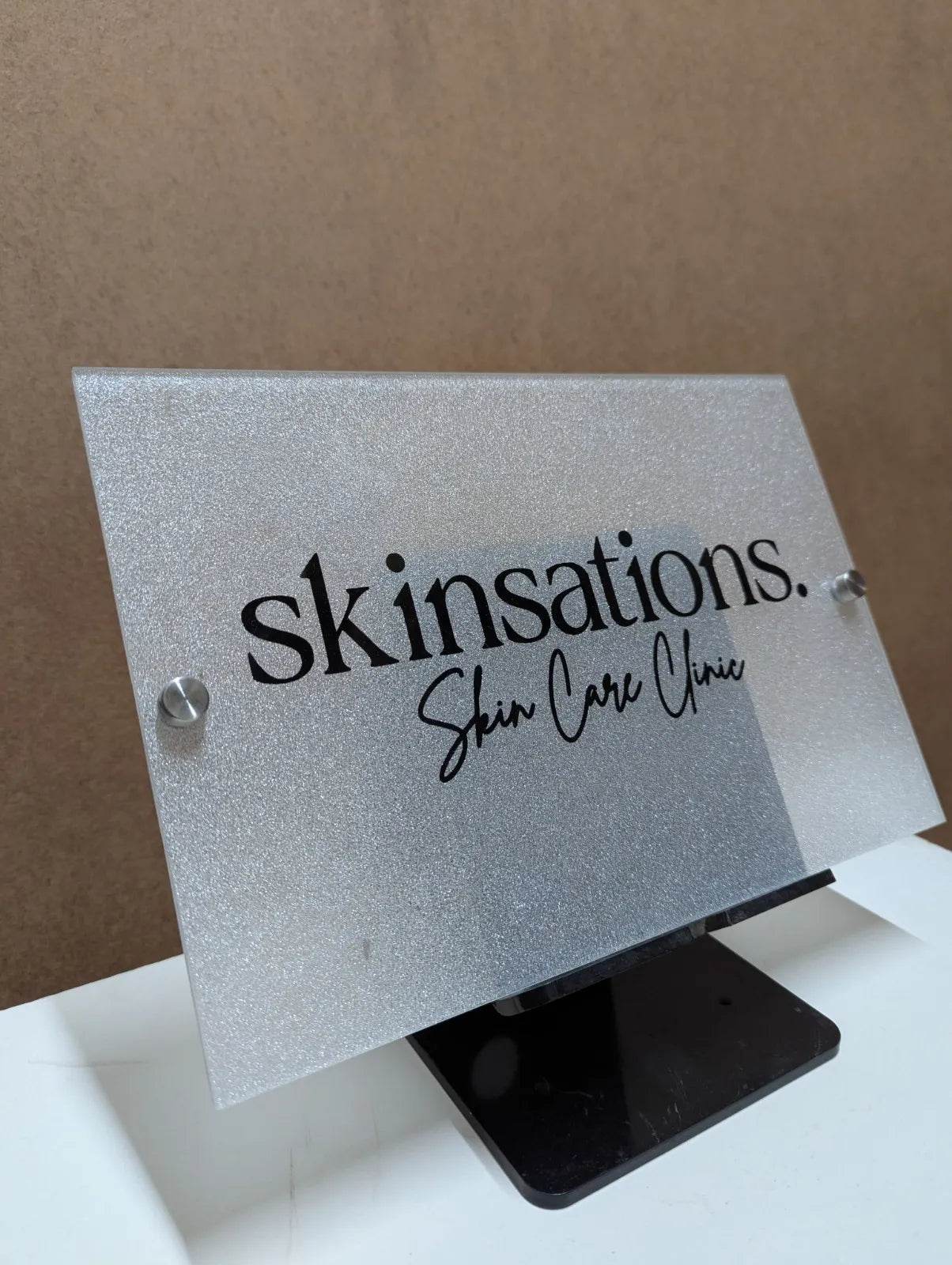 Custom Printed Name Plate | GN028 - GloriousGifts.Pk | Pakistan's 1 Office & Home Decoration Brand