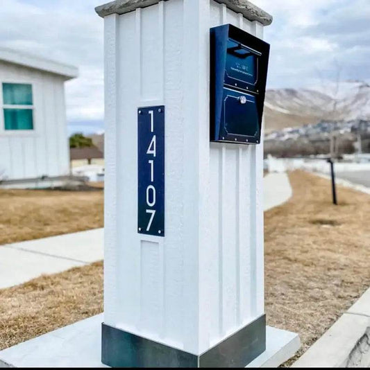 Modern Vertical Address Plaque | GN016 - GloriousGifts.Pk | Pakistan's 1 Office & Home Decoration Brand