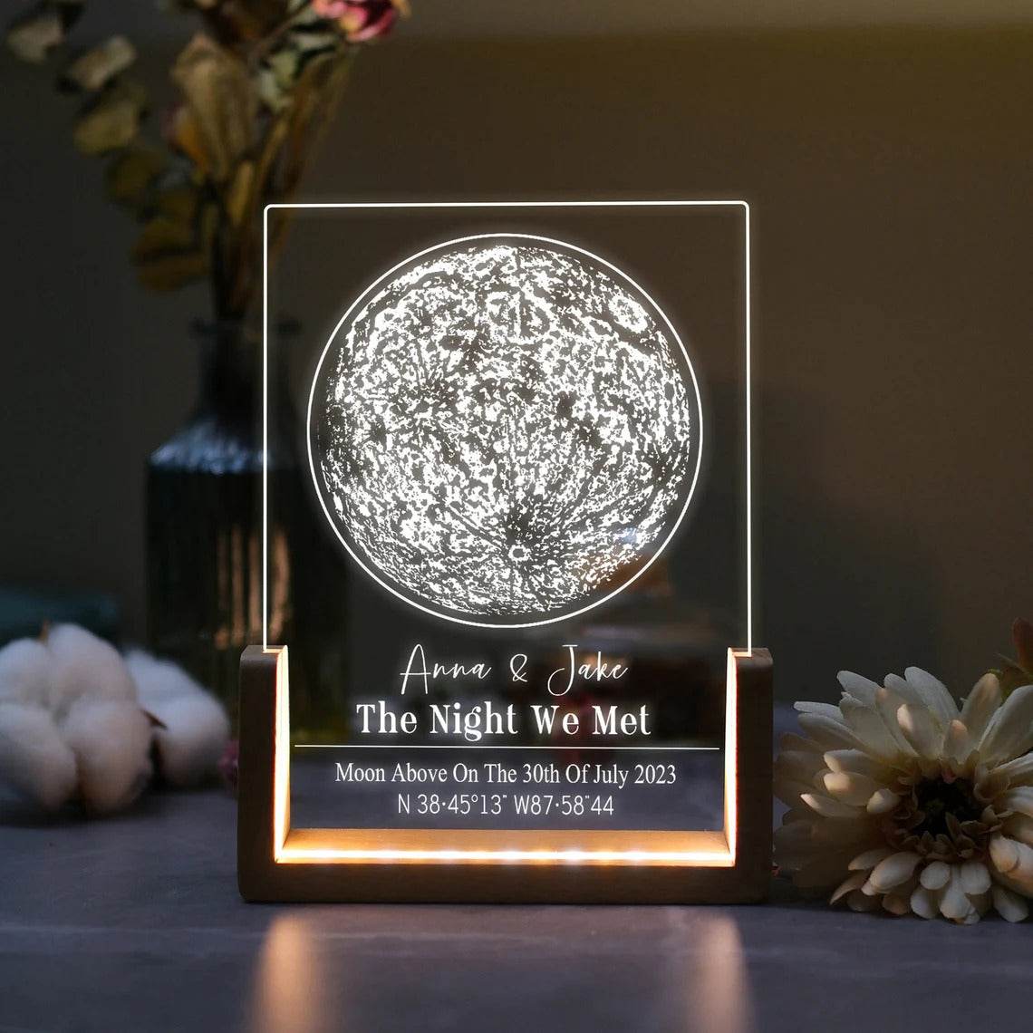 Moon Phase Night Light – Custom Couple Gift |GG004 - GloriousGifts.Pk | Pakistan's 1 Office & Home Decoration Brand