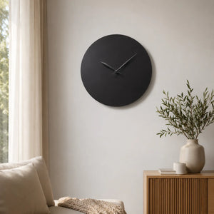 Simple Black Round Wooden Clock | GC012