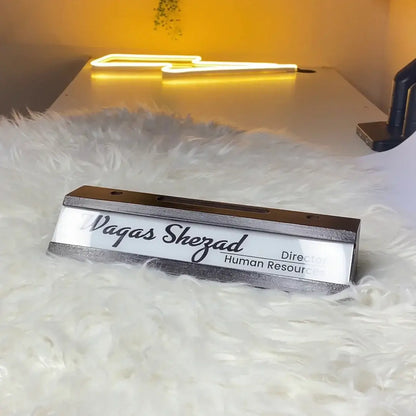 Elegant Desk Plate for Professionals | GT015