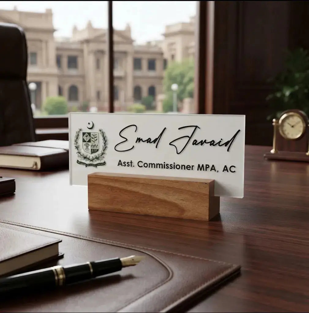 Elegant Desk Plate for Professionals | GT016 GloriousGifts.Pk