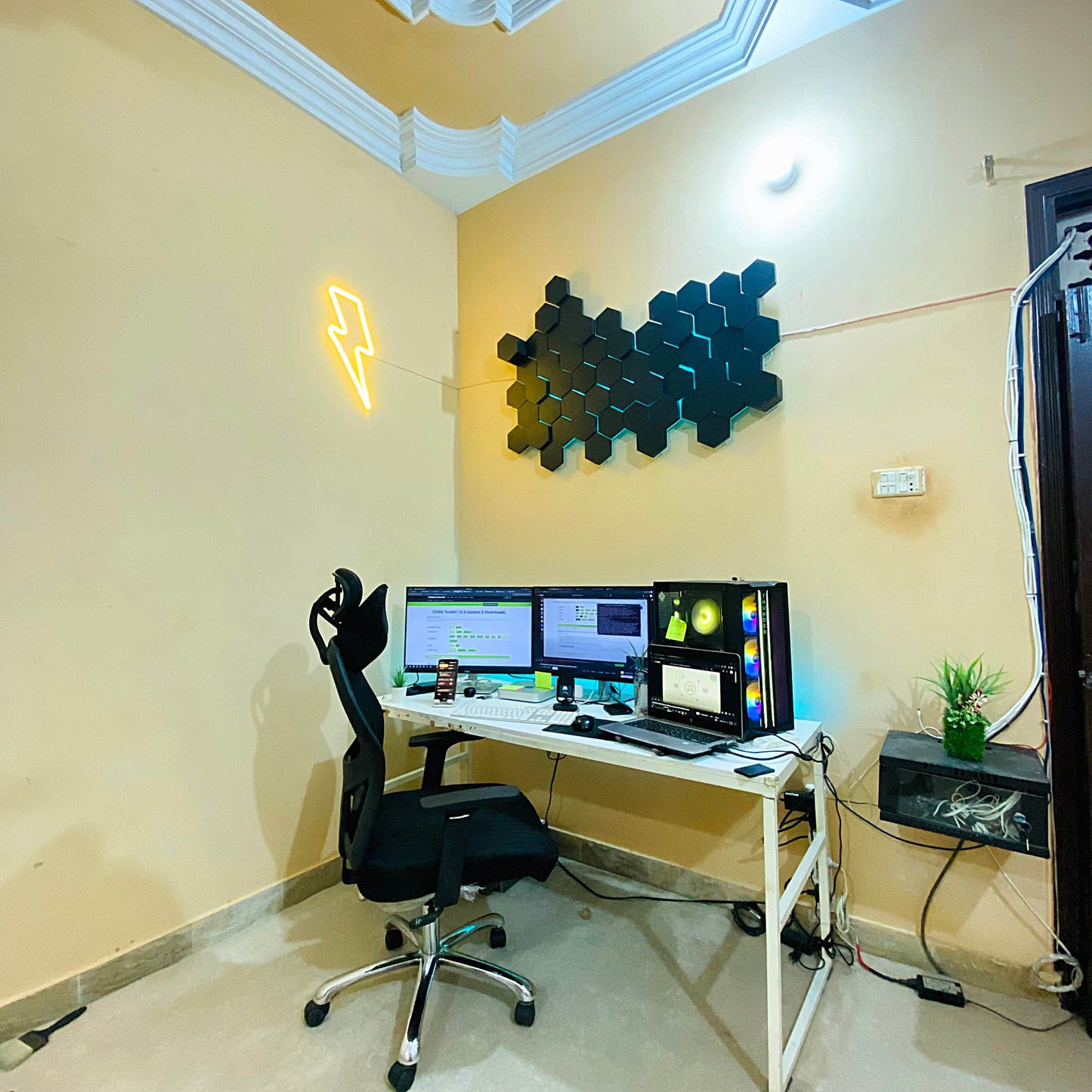 LED HEXAGONE 3D PENAL 16 LIGHTS | GS015 - GloriousGifts.Pk | Pakistan's 1 Office & Home Decoration Brand