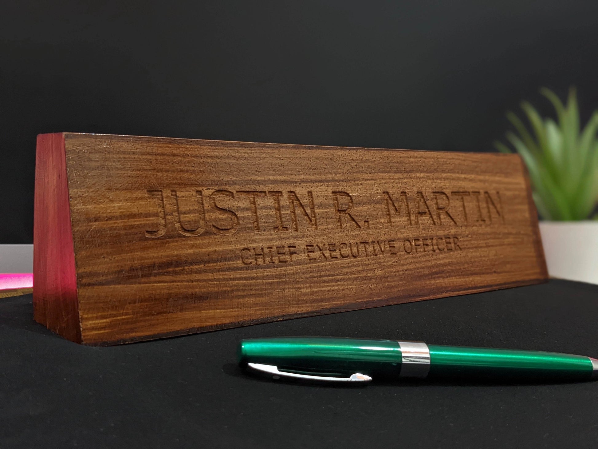 Wooden Desk Name Plate | GT009 - GloriousGifts.Pk | Pakistan's 1 Office & Home Decoration Brand