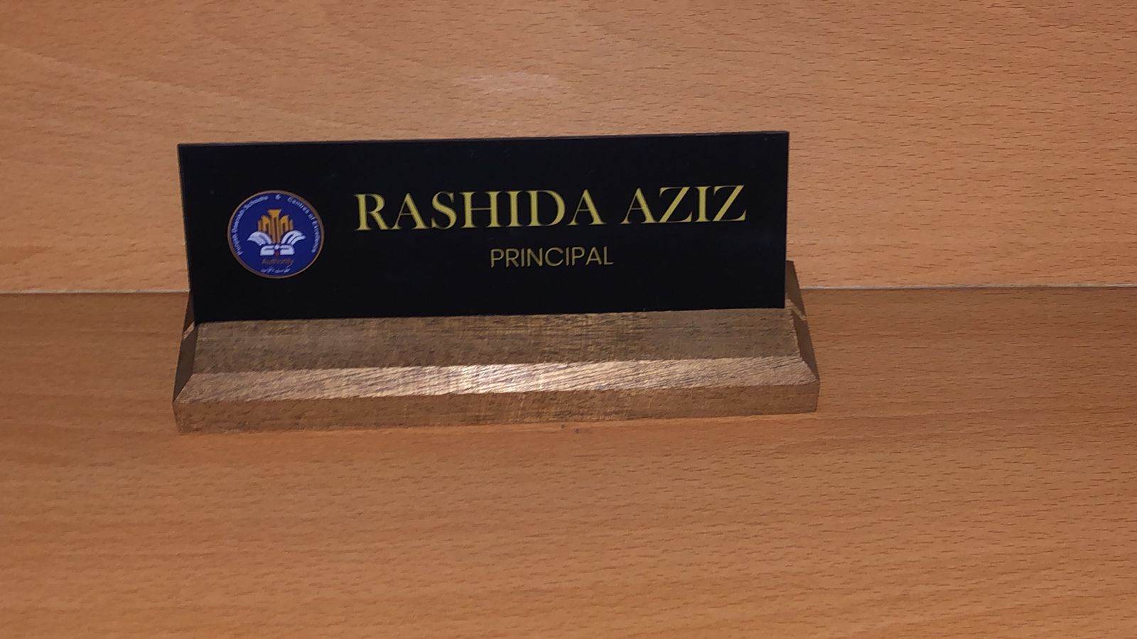 Classic Desk Plate Exclusive | GT005 - GloriousGifts.Pk | Pakistan's 1 Office & Home Decoration Brand
