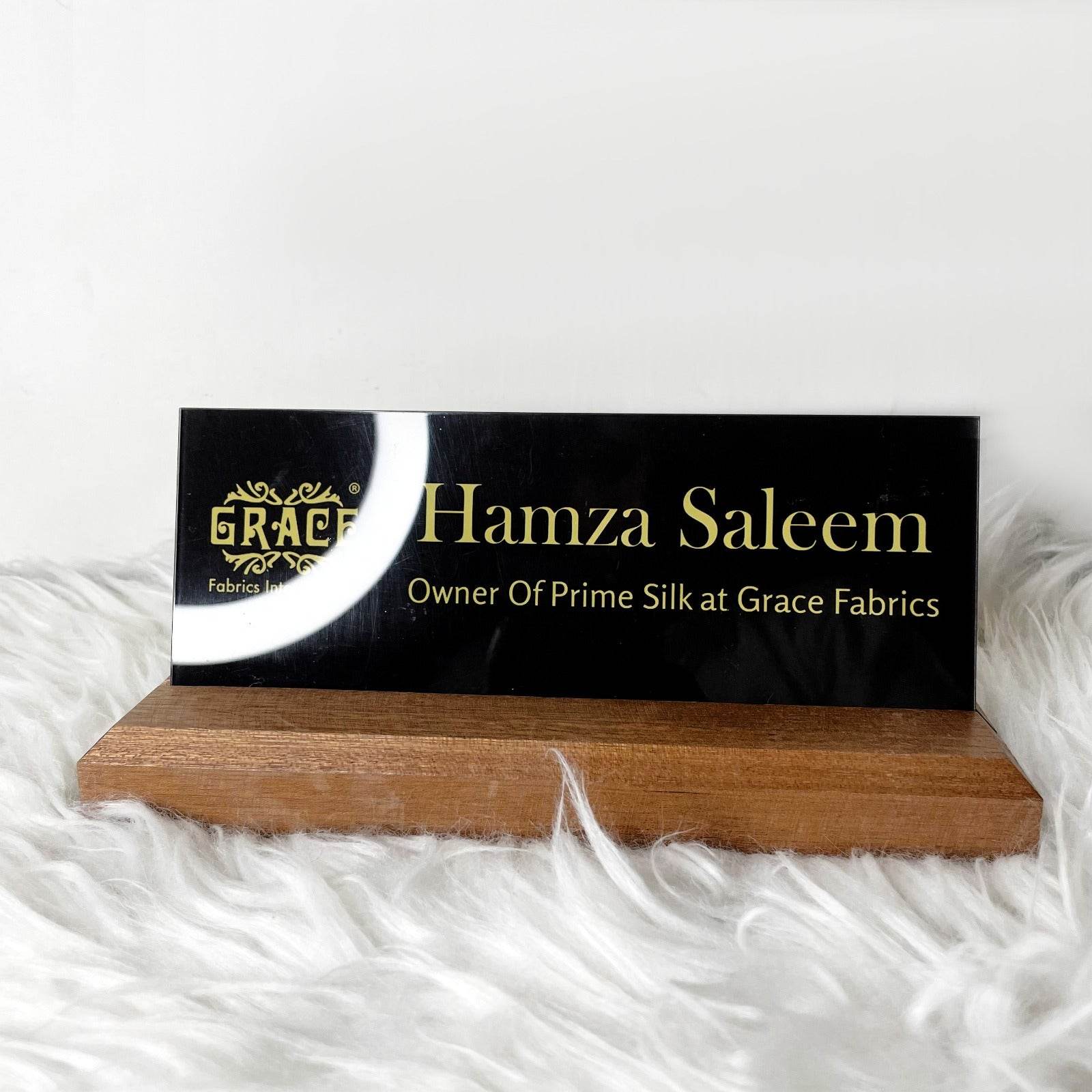Classic Desk Plate Exclusive | GT005 - GloriousGifts.Pk | Pakistan's 1 Office & Home Decoration Brand