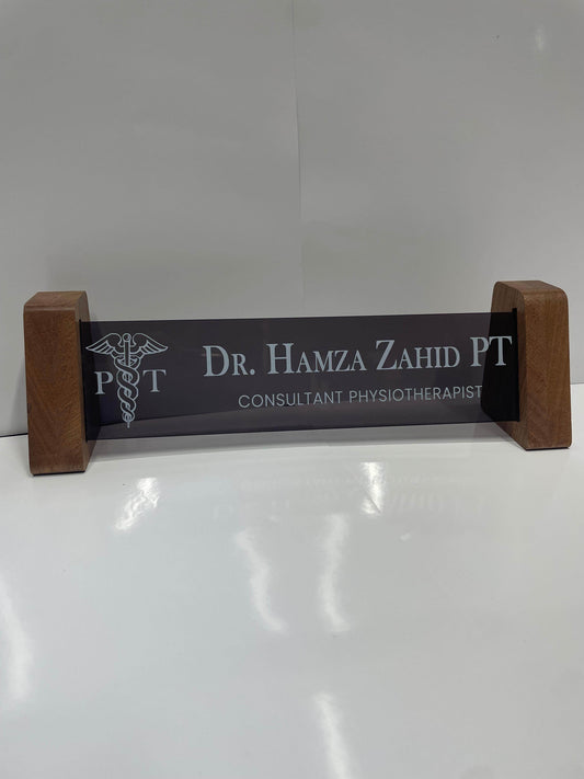 Transparent Acrylic Desk Plate | GT002 - GloriousGifts.Pk | Pakistan's 1 Office & Home Decoration Brand