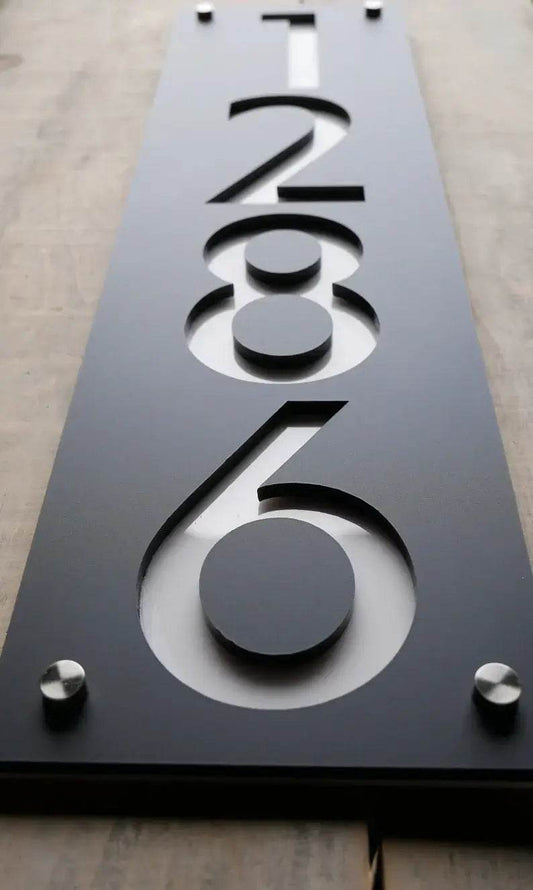 Vertical House Number Plaque | GN023 - GloriousGifts.Pk | Pakistan's 1 Office & Home Decoration Brand