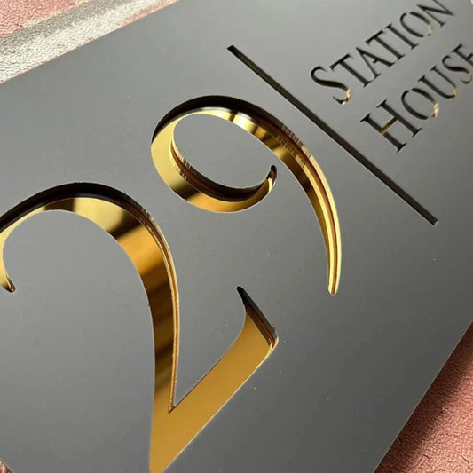 3D Floating House Plate  Matte Black | GN007
