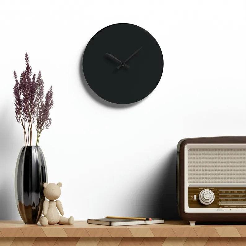 Simple Black Round Wooden Clock | GC012 - GloriousGifts.Pk | Pakistan's 1 Office & Home Decoration Brand