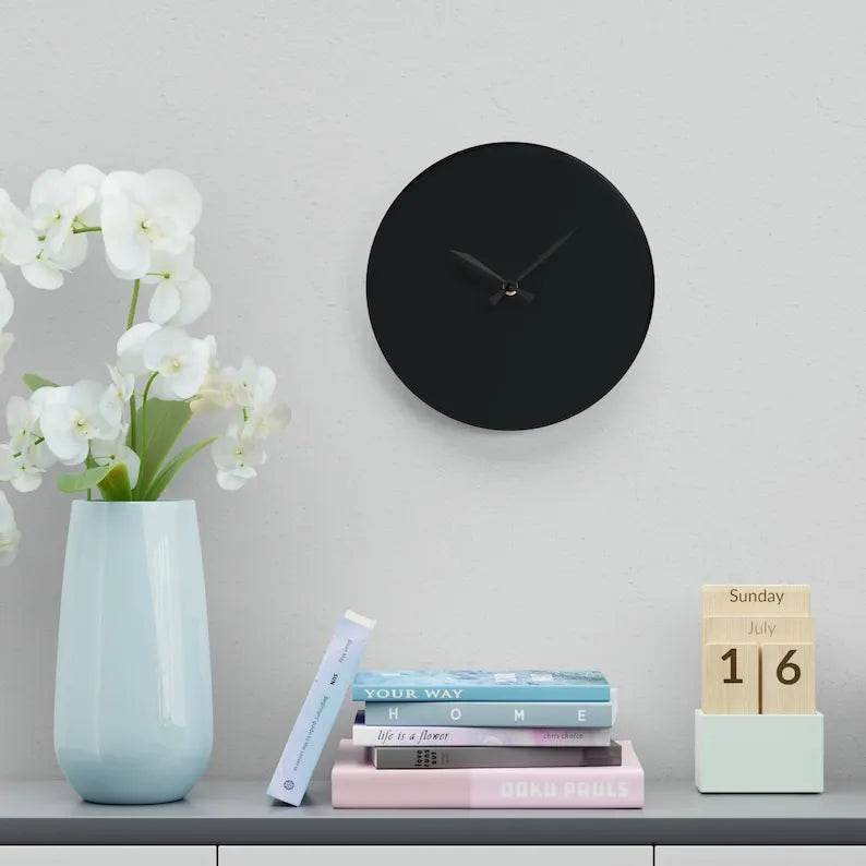 Simple Black Round Wooden Clock | GC012 - GloriousGifts.Pk | Pakistan's 1 Office & Home Decoration Brand