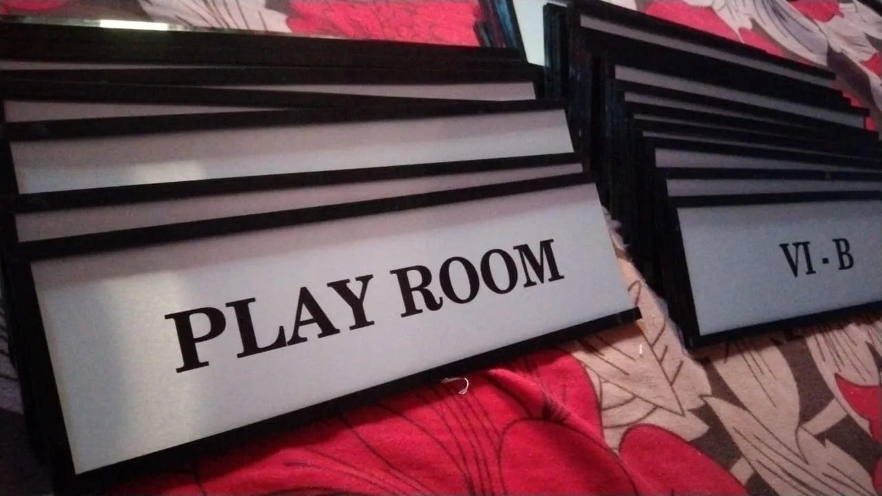 Acrylic Sliding Office Name Plate | GD003